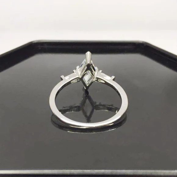 NEW Women's‎ Marquis Platinum Plated Simulated Diamond Band Ring Size 7